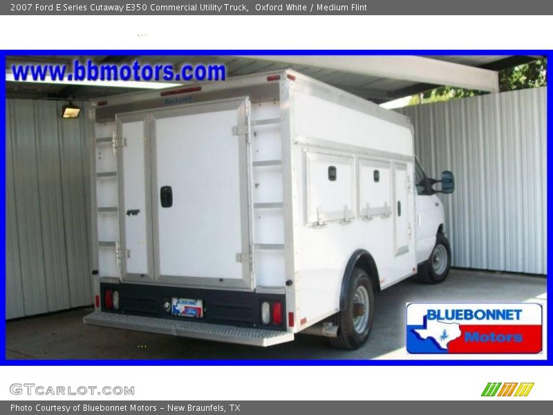 Oxford White / Medium Flint 2007 Ford E Series Cutaway E350 Commercial Utility Truck