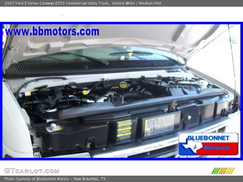 Oxford White / Medium Flint 2007 Ford E Series Cutaway E350 Commercial Utility Truck
