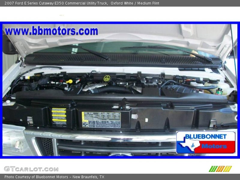 Oxford White / Medium Flint 2007 Ford E Series Cutaway E350 Commercial Utility Truck