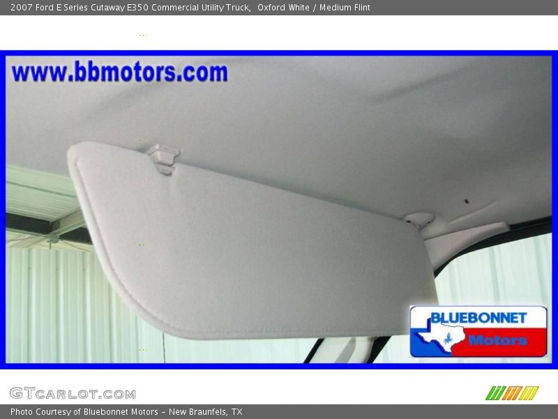 Oxford White / Medium Flint 2007 Ford E Series Cutaway E350 Commercial Utility Truck