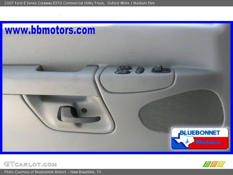 Oxford White / Medium Flint 2007 Ford E Series Cutaway E350 Commercial Utility Truck