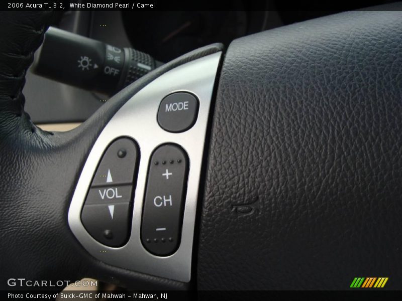White Diamond Pearl / Camel 2006 Acura TL 3.2