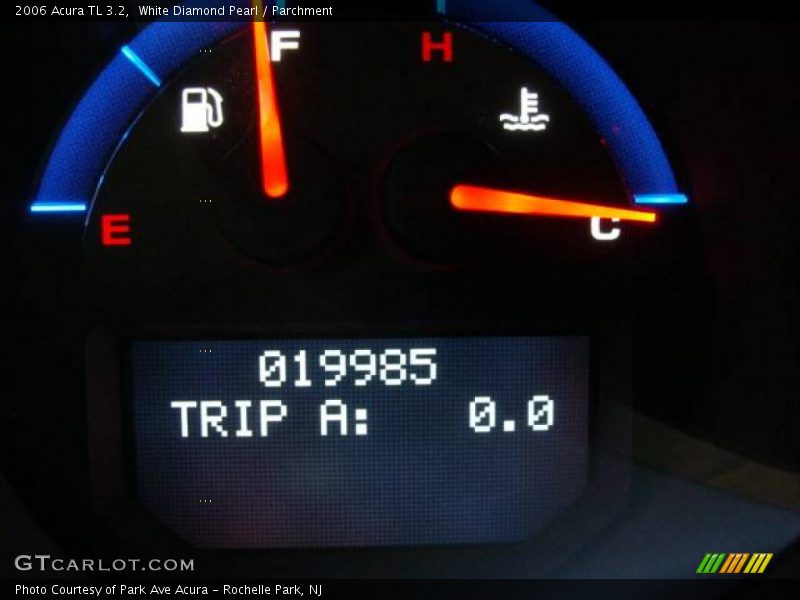 White Diamond Pearl / Parchment 2006 Acura TL 3.2