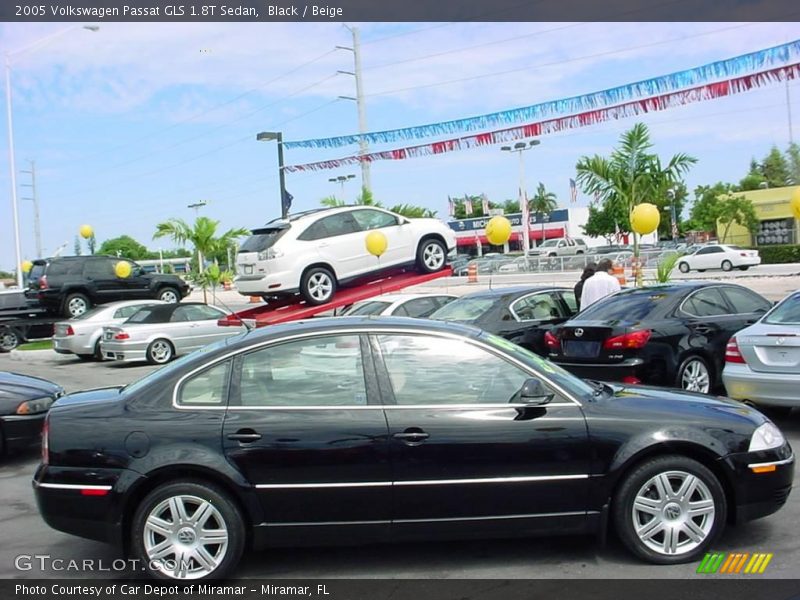 Black / Beige 2005 Volkswagen Passat GLS 1.8T Sedan