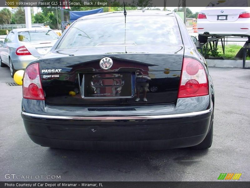 Black / Beige 2005 Volkswagen Passat GLS 1.8T Sedan