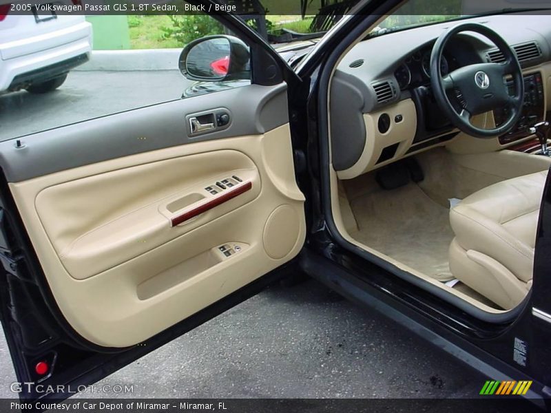 Black / Beige 2005 Volkswagen Passat GLS 1.8T Sedan