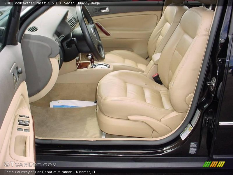 Black / Beige 2005 Volkswagen Passat GLS 1.8T Sedan