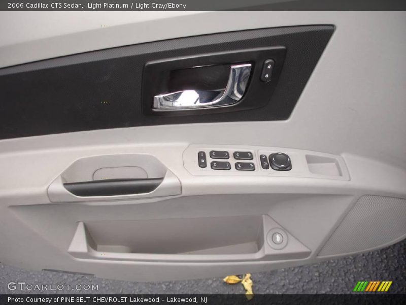 Light Platinum / Light Gray/Ebony 2006 Cadillac CTS Sedan