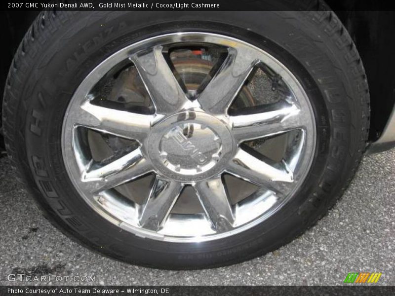 Gold Mist Metallic / Cocoa/Light Cashmere 2007 GMC Yukon Denali AWD
