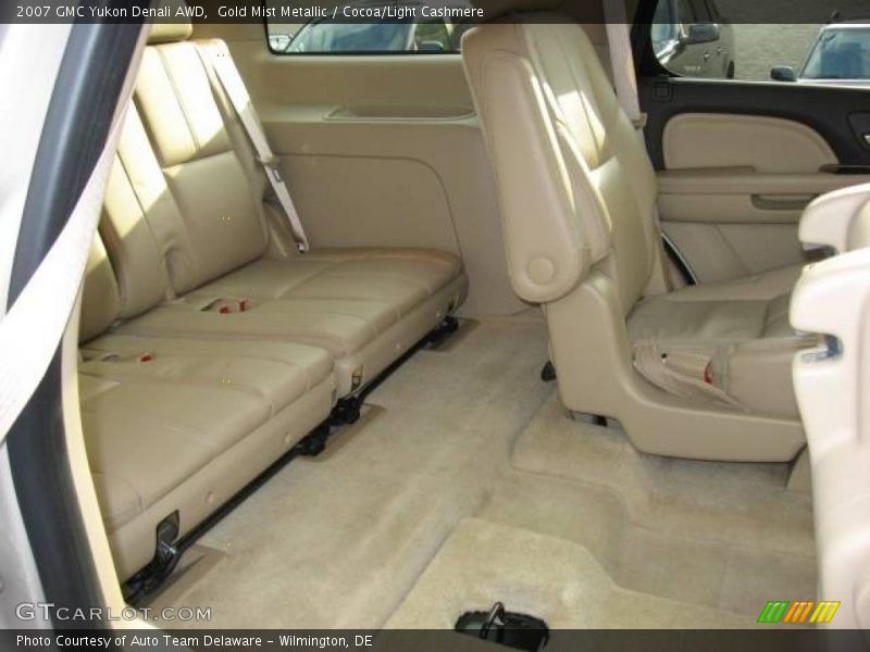 Gold Mist Metallic / Cocoa/Light Cashmere 2007 GMC Yukon Denali AWD