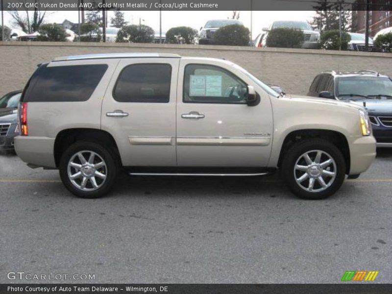Gold Mist Metallic / Cocoa/Light Cashmere 2007 GMC Yukon Denali AWD
