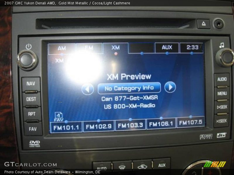 Gold Mist Metallic / Cocoa/Light Cashmere 2007 GMC Yukon Denali AWD