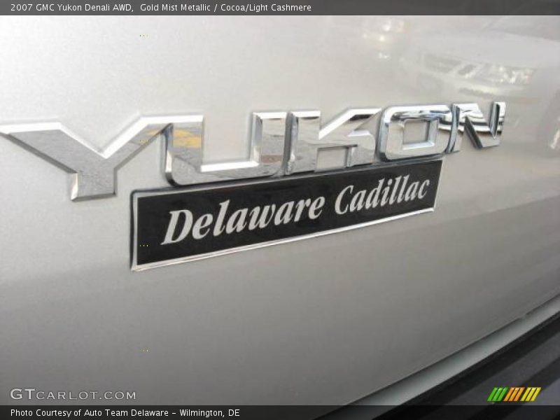 Gold Mist Metallic / Cocoa/Light Cashmere 2007 GMC Yukon Denali AWD