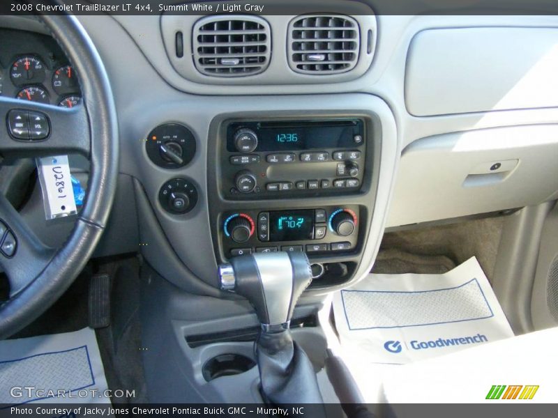 Summit White / Light Gray 2008 Chevrolet TrailBlazer LT 4x4