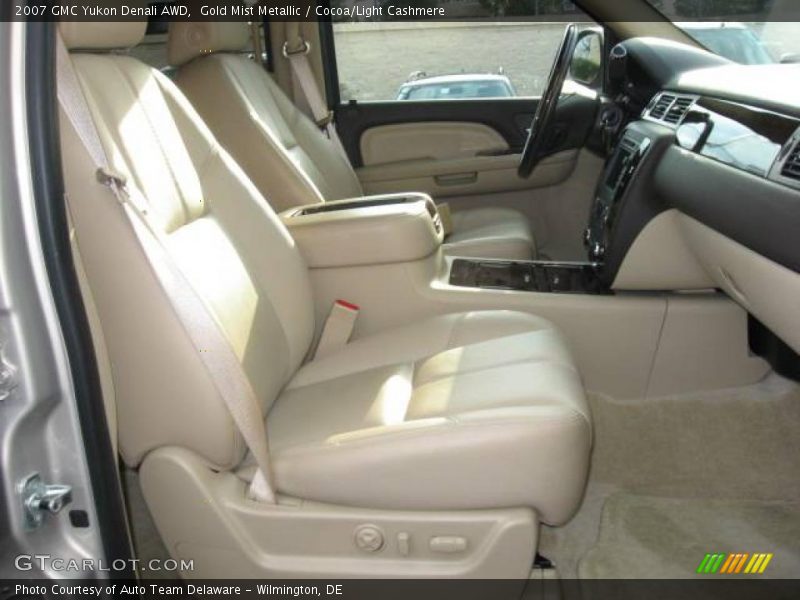 Gold Mist Metallic / Cocoa/Light Cashmere 2007 GMC Yukon Denali AWD