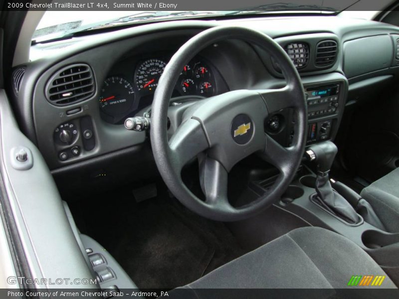 Summit White / Ebony 2009 Chevrolet TrailBlazer LT 4x4