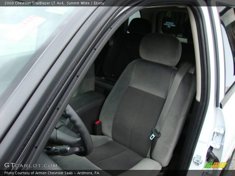 Summit White / Ebony 2009 Chevrolet TrailBlazer LT 4x4