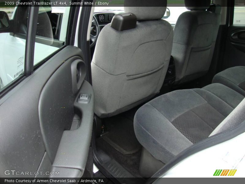 Summit White / Ebony 2009 Chevrolet TrailBlazer LT 4x4