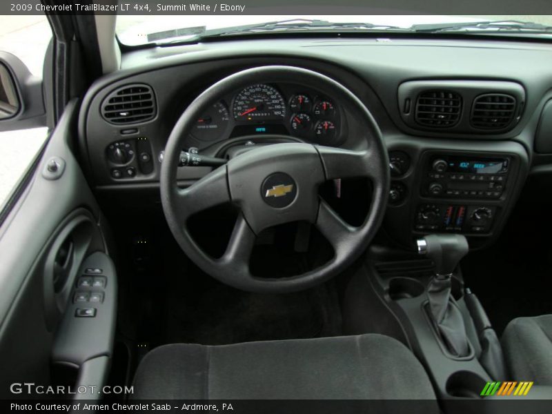 Summit White / Ebony 2009 Chevrolet TrailBlazer LT 4x4