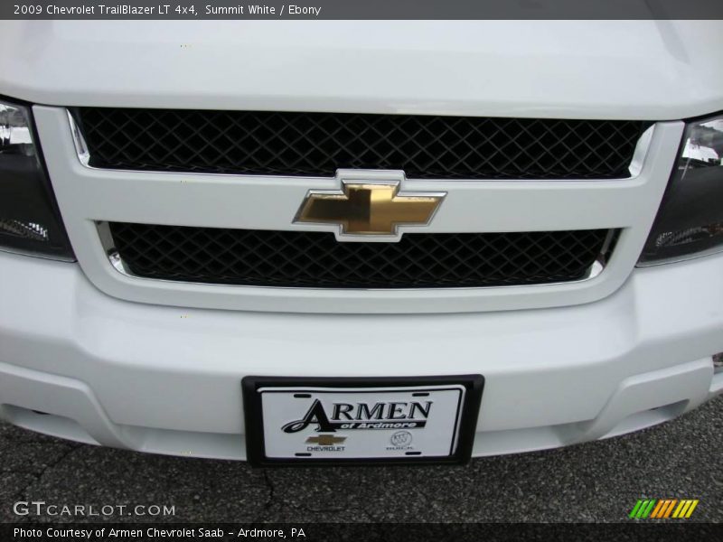 Summit White / Ebony 2009 Chevrolet TrailBlazer LT 4x4