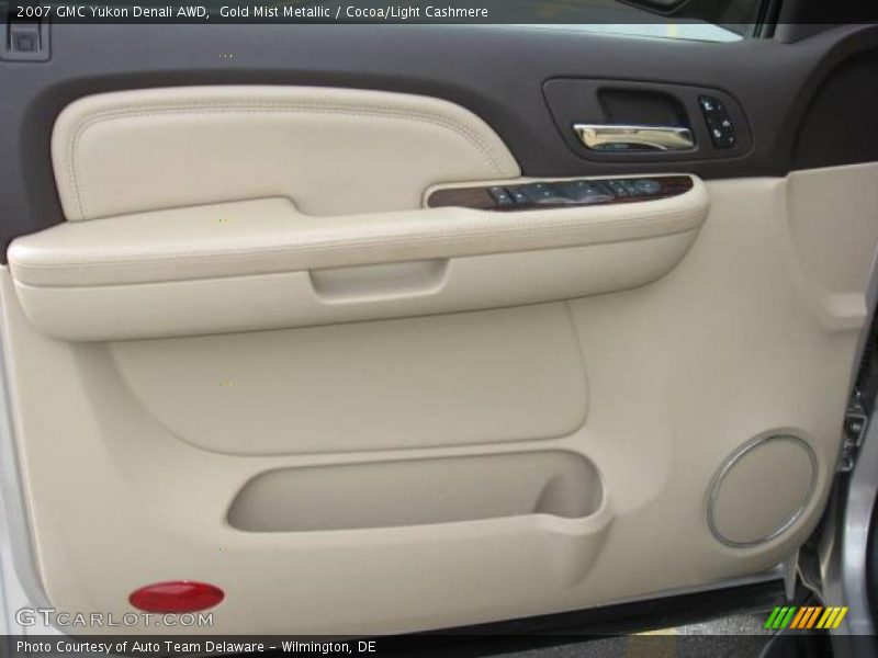 Gold Mist Metallic / Cocoa/Light Cashmere 2007 GMC Yukon Denali AWD