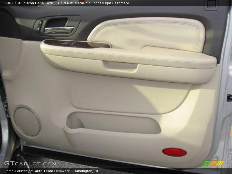 Gold Mist Metallic / Cocoa/Light Cashmere 2007 GMC Yukon Denali AWD