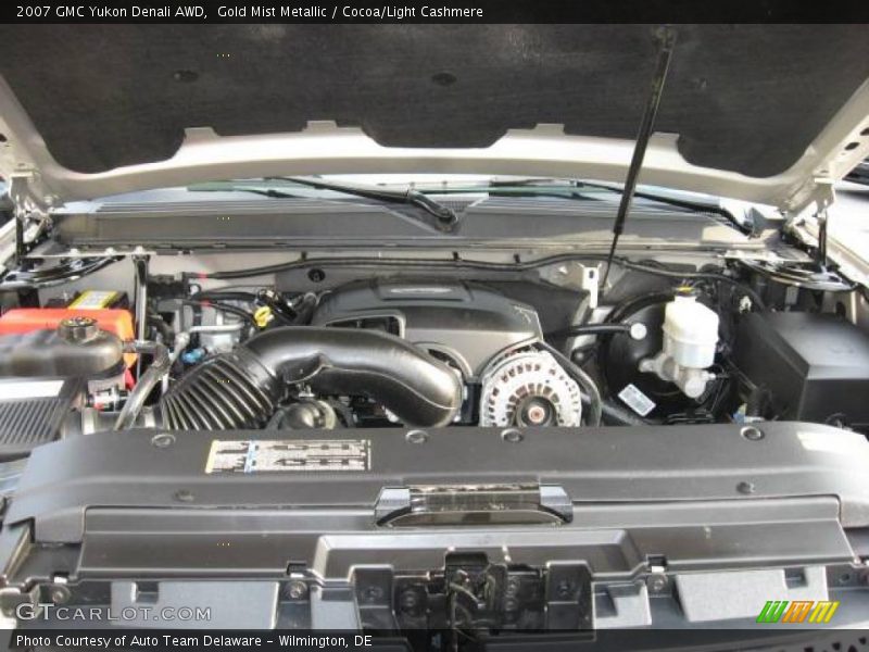 Gold Mist Metallic / Cocoa/Light Cashmere 2007 GMC Yukon Denali AWD