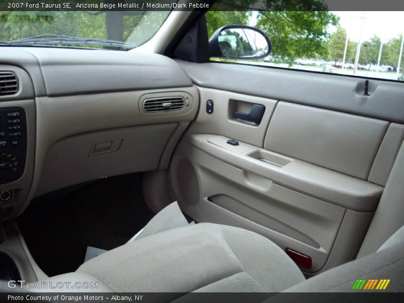 Arizona Beige Metallic / Medium/Dark Pebble 2007 Ford Taurus SE