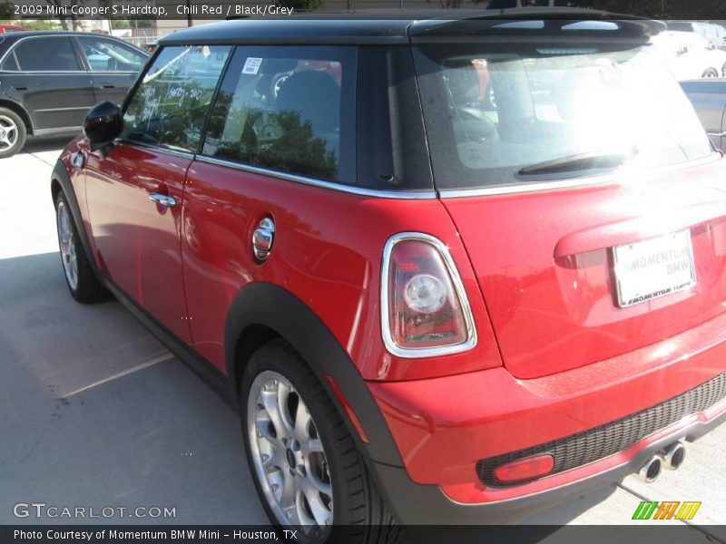 Chili Red / Black/Grey 2009 Mini Cooper S Hardtop