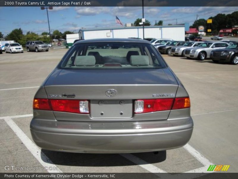 Antique Sage Pearl / Oak 2000 Toyota Camry LE