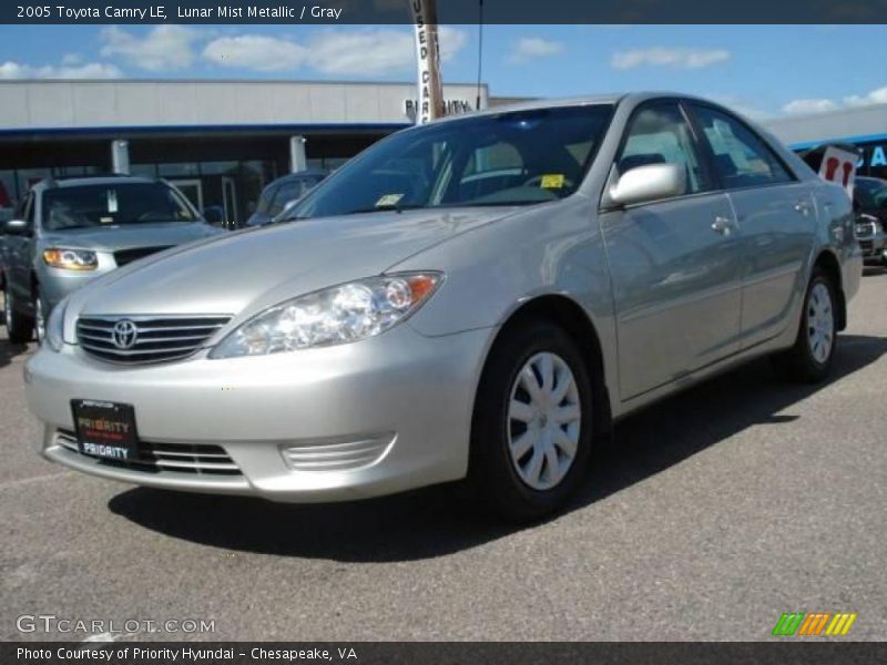 Lunar Mist Metallic / Gray 2005 Toyota Camry LE