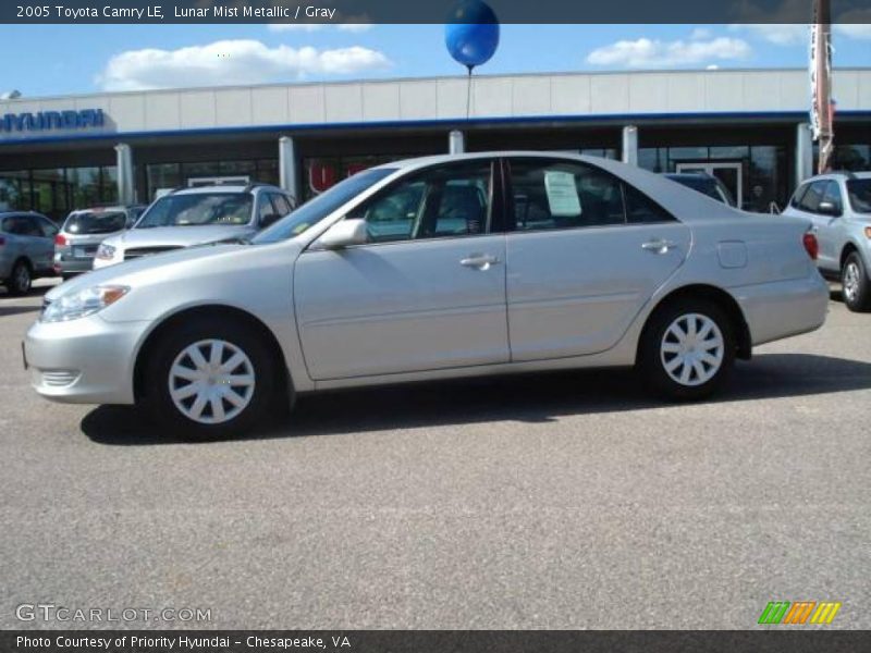 Lunar Mist Metallic / Gray 2005 Toyota Camry LE