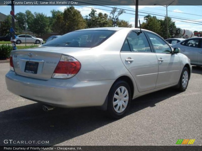 Lunar Mist Metallic / Gray 2005 Toyota Camry LE