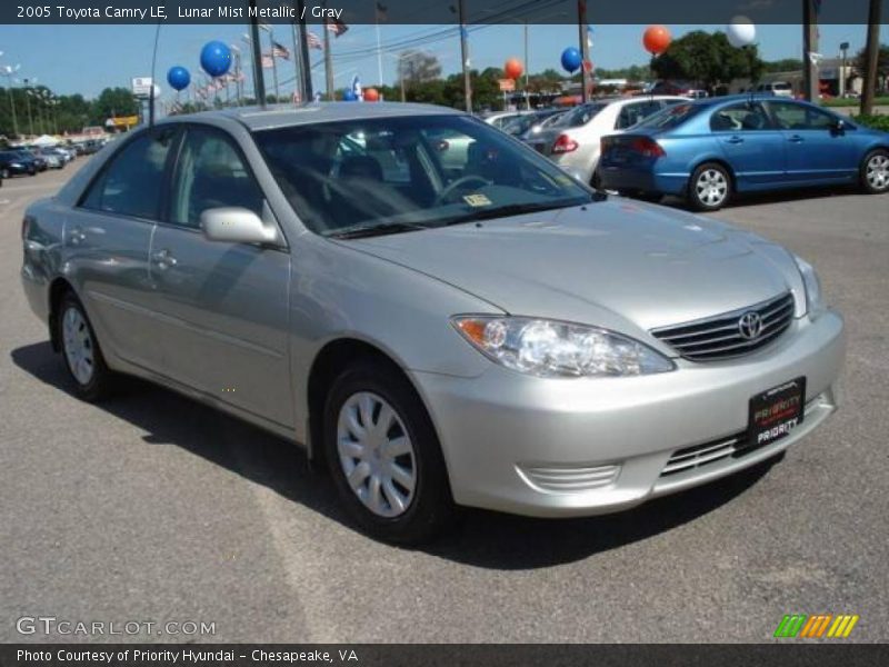 Lunar Mist Metallic / Gray 2005 Toyota Camry LE
