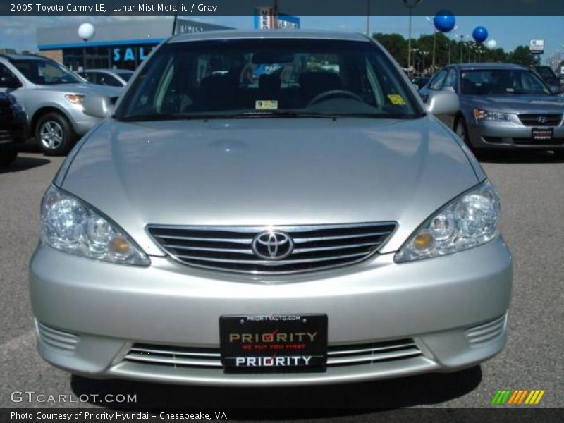 Lunar Mist Metallic / Gray 2005 Toyota Camry LE
