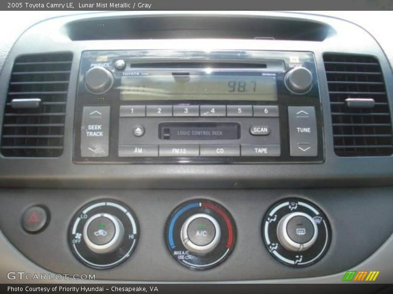 Lunar Mist Metallic / Gray 2005 Toyota Camry LE