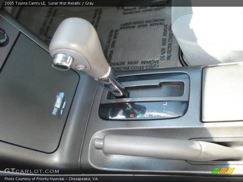 Lunar Mist Metallic / Gray 2005 Toyota Camry LE
