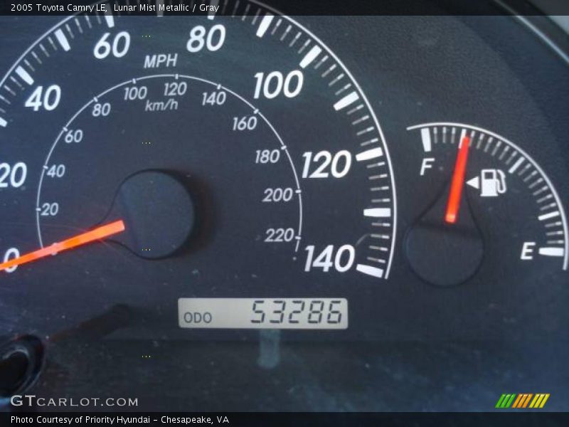 Lunar Mist Metallic / Gray 2005 Toyota Camry LE