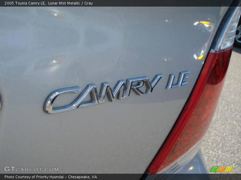 Lunar Mist Metallic / Gray 2005 Toyota Camry LE