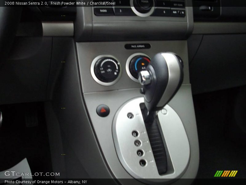 Fresh Powder White / Charcoal/Steel 2008 Nissan Sentra 2.0