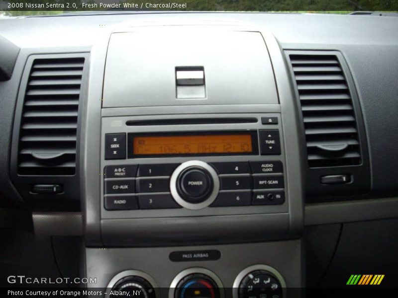 Fresh Powder White / Charcoal/Steel 2008 Nissan Sentra 2.0