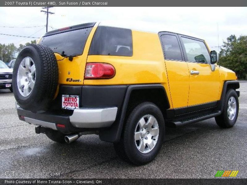 Sun Fusion / Dark Charcoal 2007 Toyota FJ Cruiser 4WD
