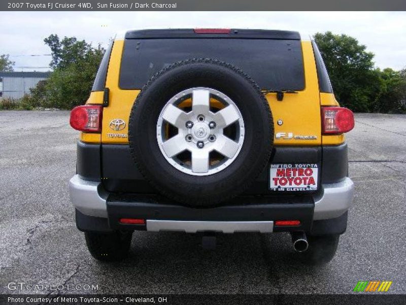 Sun Fusion / Dark Charcoal 2007 Toyota FJ Cruiser 4WD