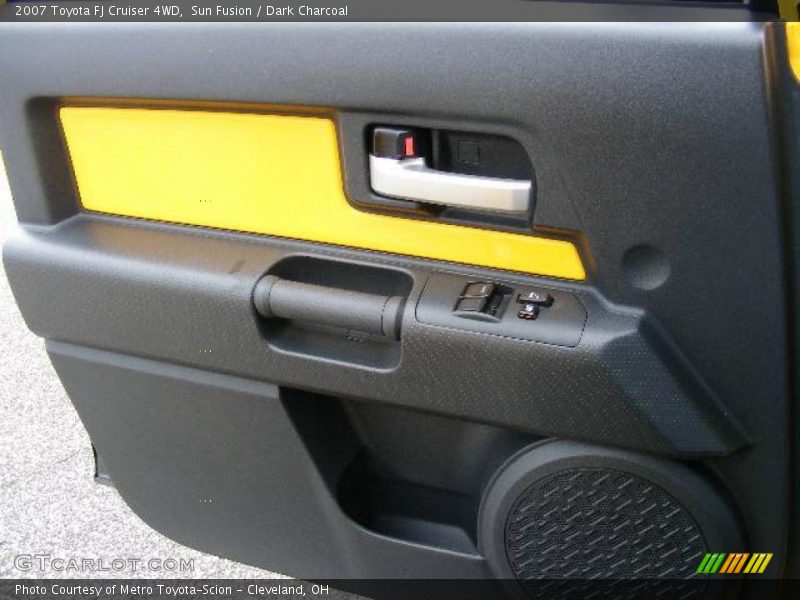 Sun Fusion / Dark Charcoal 2007 Toyota FJ Cruiser 4WD