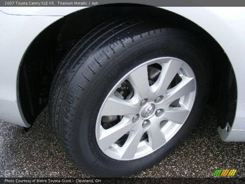 Titanium Metallic / Ash 2007 Toyota Camry XLE V6