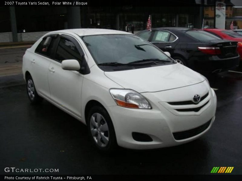 Polar White / Bisque 2007 Toyota Yaris Sedan