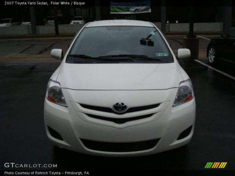 Polar White / Bisque 2007 Toyota Yaris Sedan
