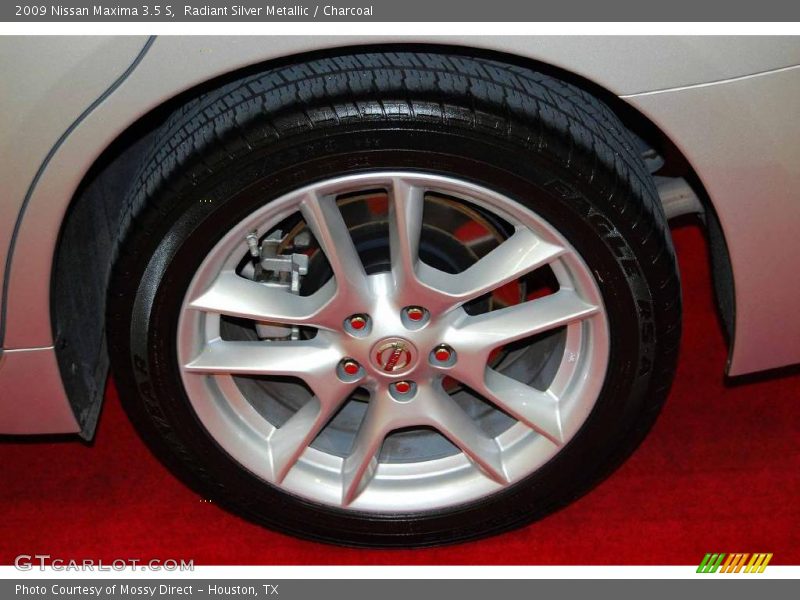 Radiant Silver Metallic / Charcoal 2009 Nissan Maxima 3.5 S