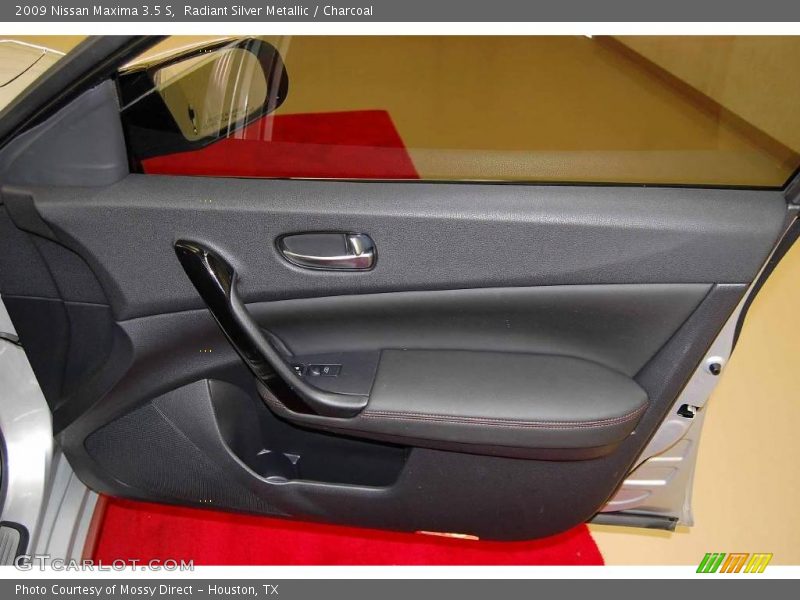 Radiant Silver Metallic / Charcoal 2009 Nissan Maxima 3.5 S