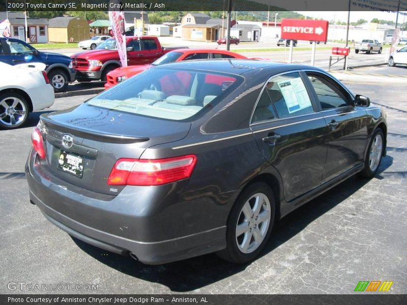 Magnetic Gray Metallic / Ash 2009 Toyota Camry SE